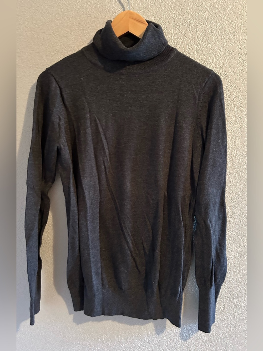 Old Navy Women's Dark Charcoal Turtleneck Sweater